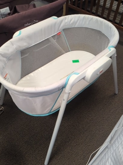 Fisher Price  Travel Bassinet