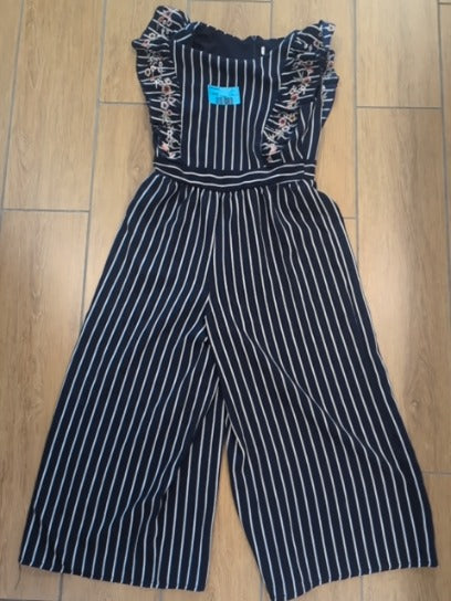 blue  one piece, 7